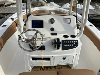 2023 Nauticstar 22L Center Console