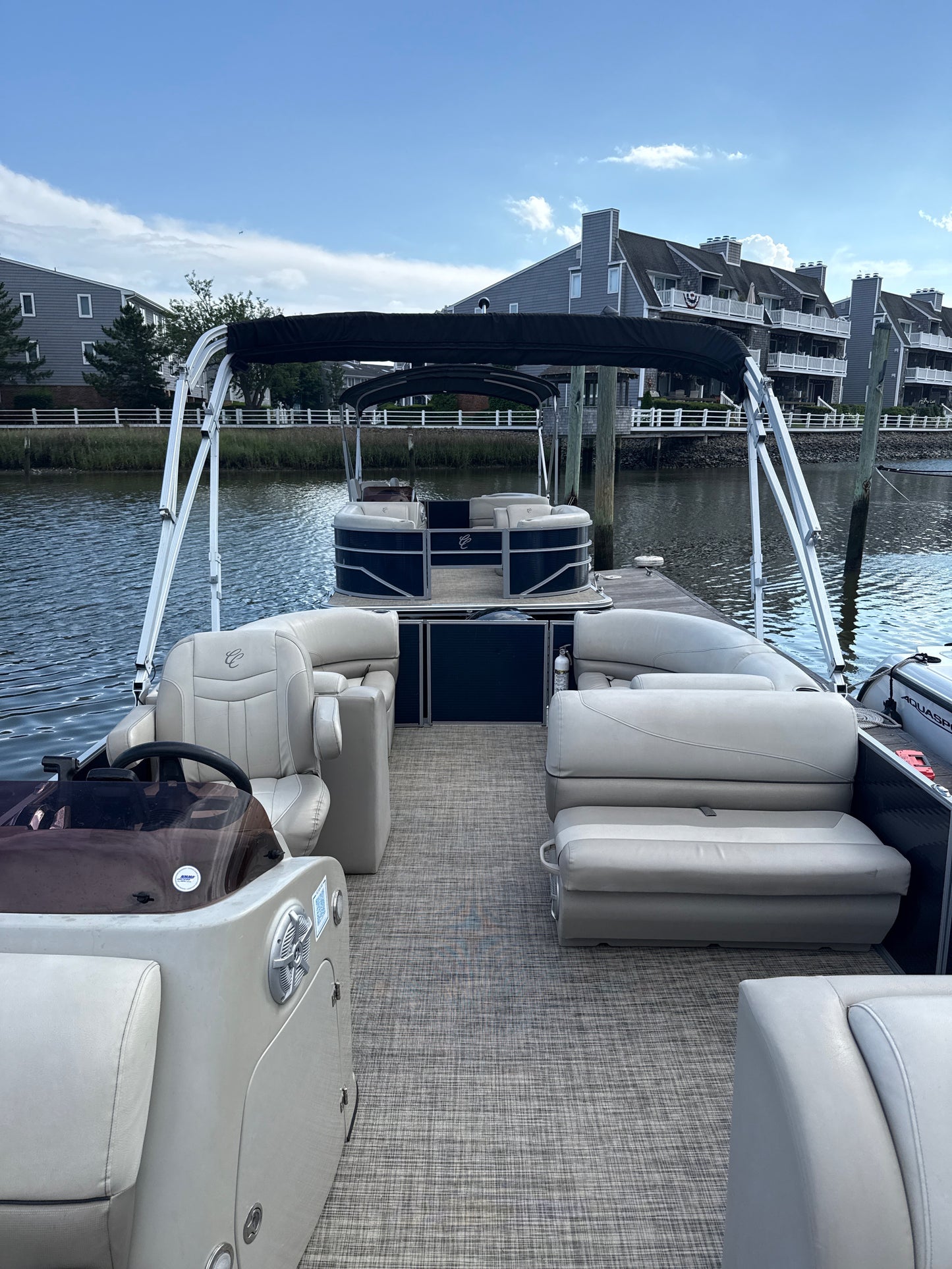 2023 Cypress Cay Seabreeze 232 Tritoon