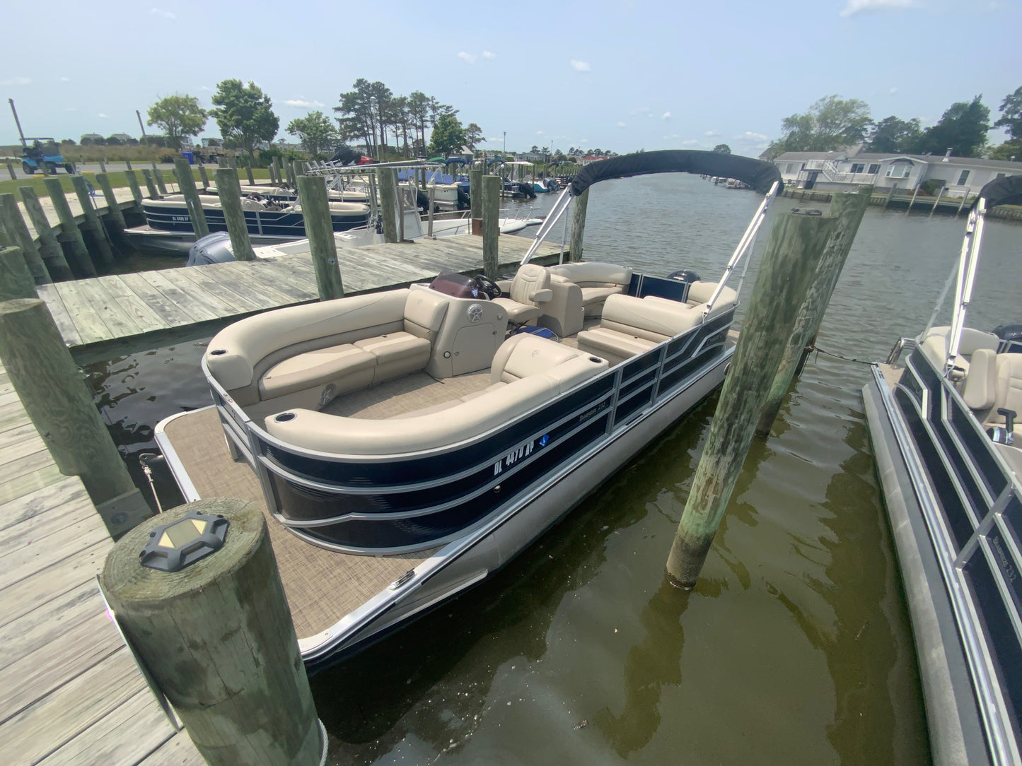 2023 Cypress Cay Seabreeze 232 Tritoon