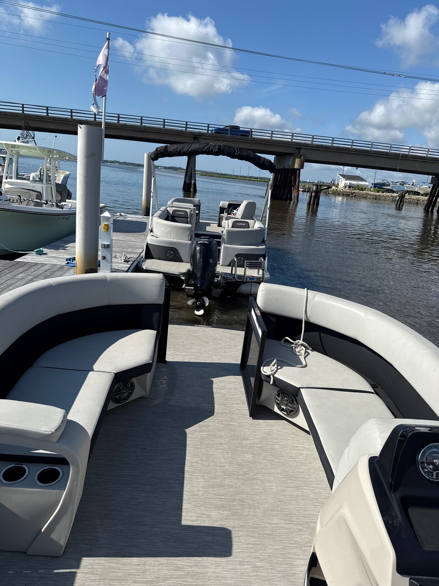 2024 Harris Breeze 230 Tritoon