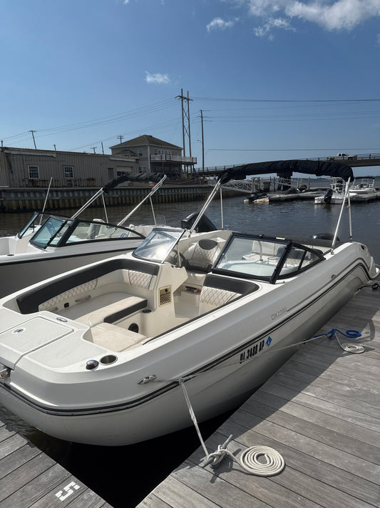 2023 Bayliner DX 2200 Deck Boat