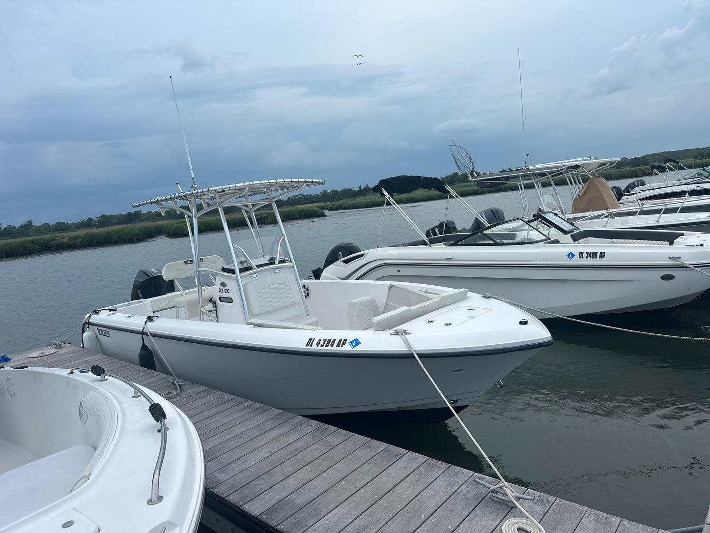 2023 Aquasport 22 Center Console
