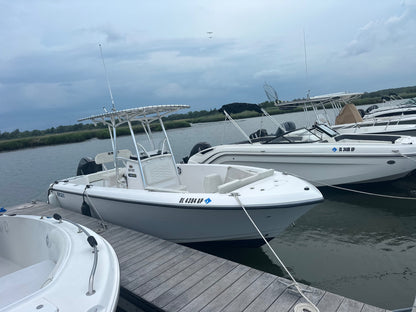 2023 Aquasport 22 Center Console