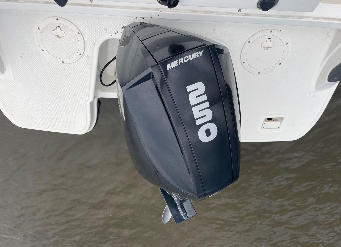 2023 Trophy T24 Center Console