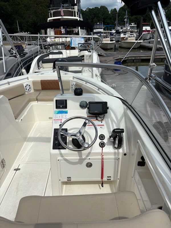 2024 Cobia 220DC