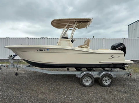 2023 Scout 215 XSF Center Console